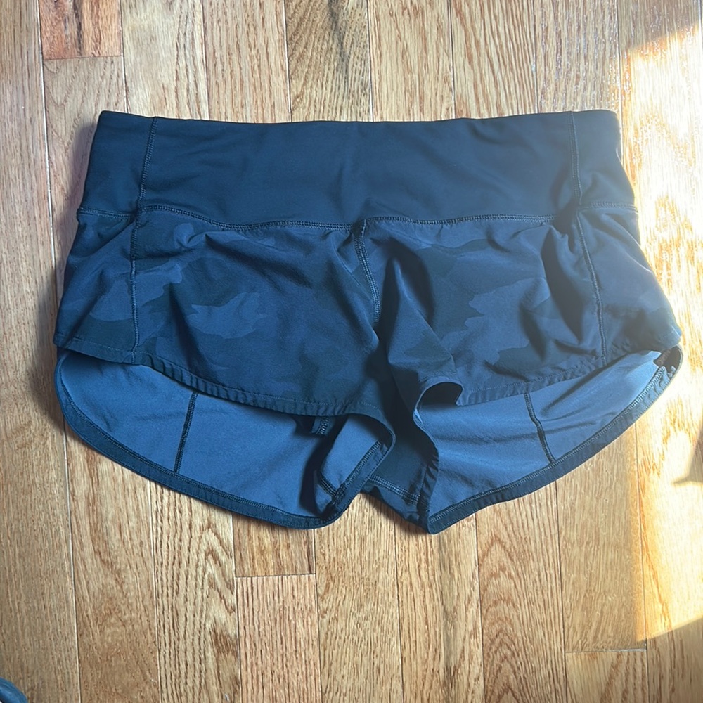 Lululemon speed shorts size 4 barely worn